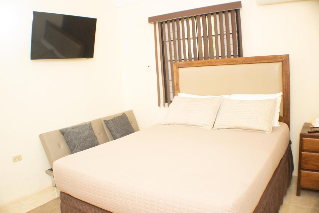 The Vista Inn Falmouth Εξωτερικό φωτογραφία